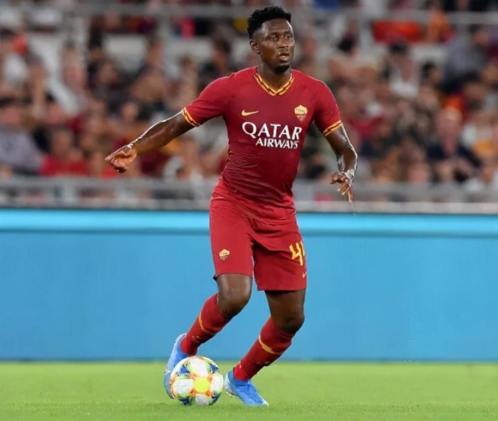 罗马队长荣膺最佳球员奖,成为赛季焦点的简单介绍 罗马队长荣膺最佳球员奖,成为赛季焦点的简单介绍