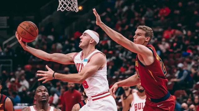 九游体育在线-关于欧锦赛半决赛展开激烈角逐，胜者将面对强敌的信息