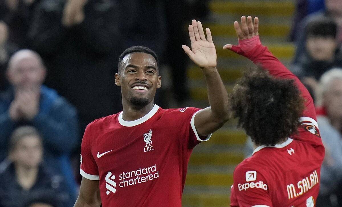 九游体育官网入口-利物浦客场逆袭！连进两球，逆袭豪强