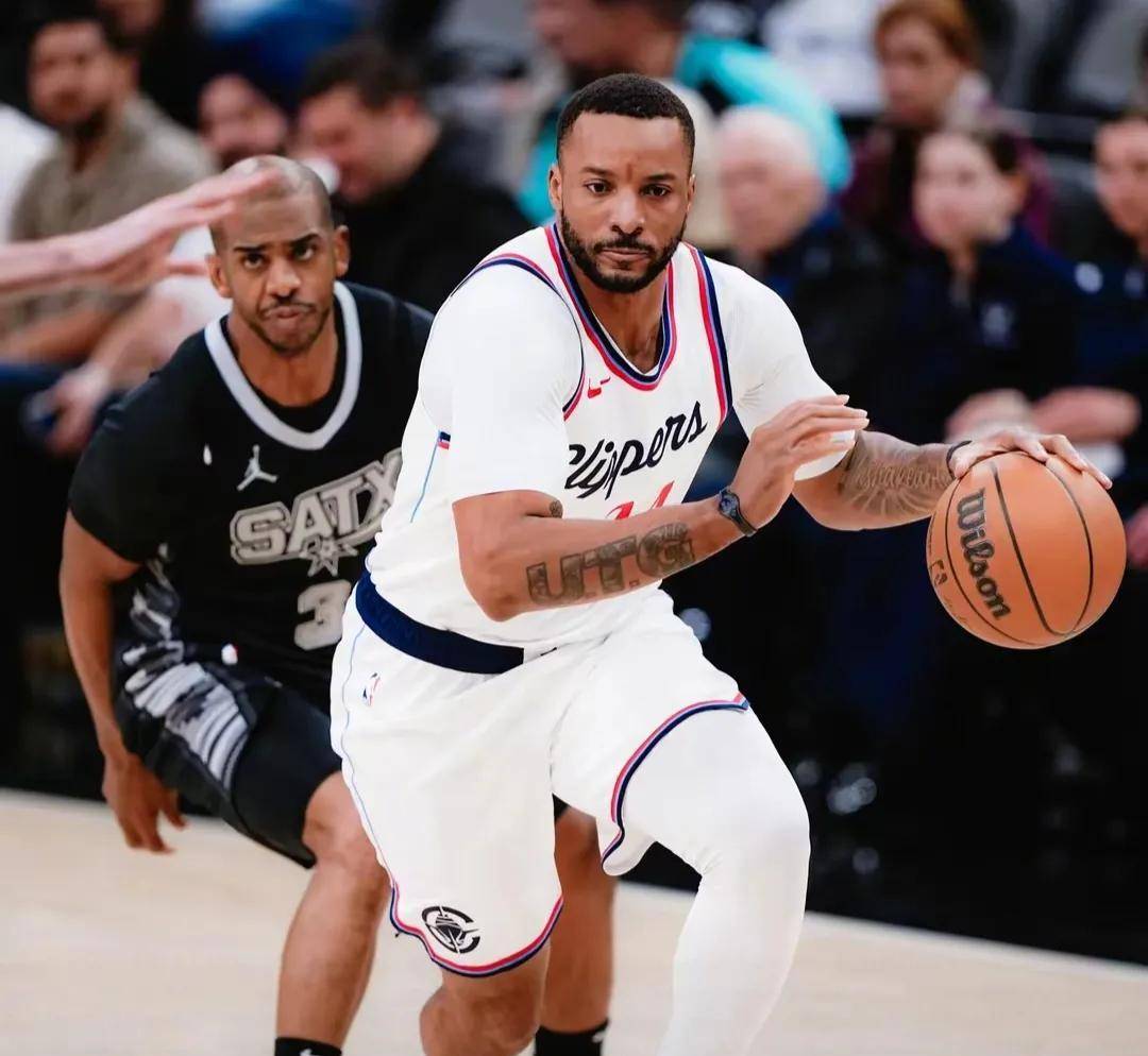 关于战术打法变幻莫测，扭转败势逆袭成功的信息