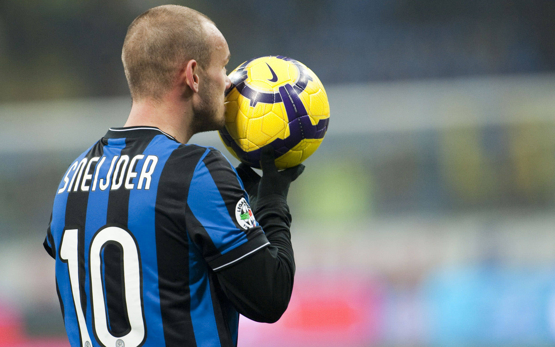 格勒特主场搏杀多特蒙德，直面挑战