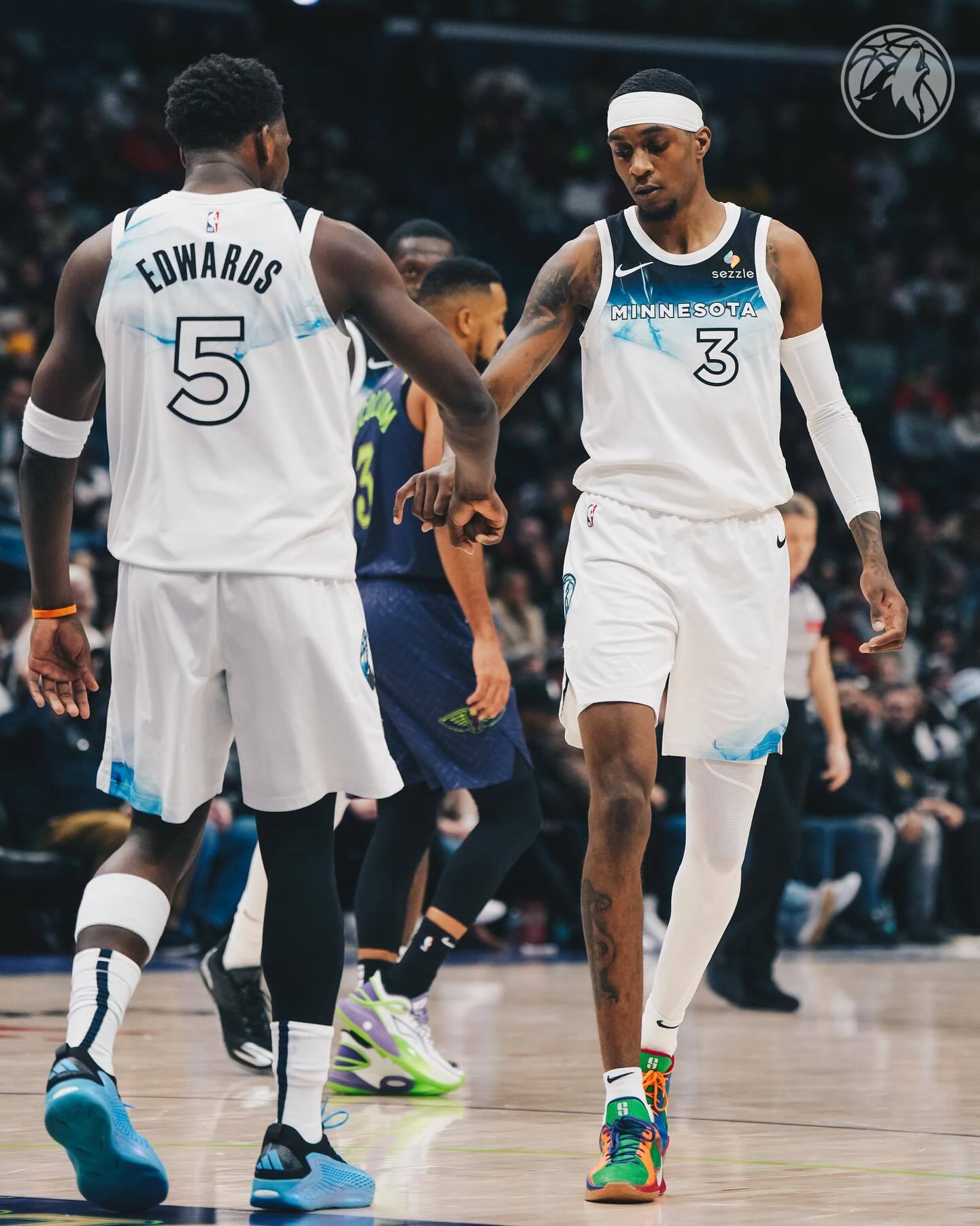 控狼队单节分打芬索降连续败于掘金队的简单介绍 控狼队单节分打芬索降连续败于掘金队的简单介绍