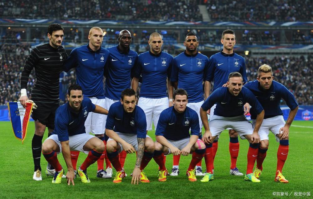 波兰篮球队发挥出色率先出线