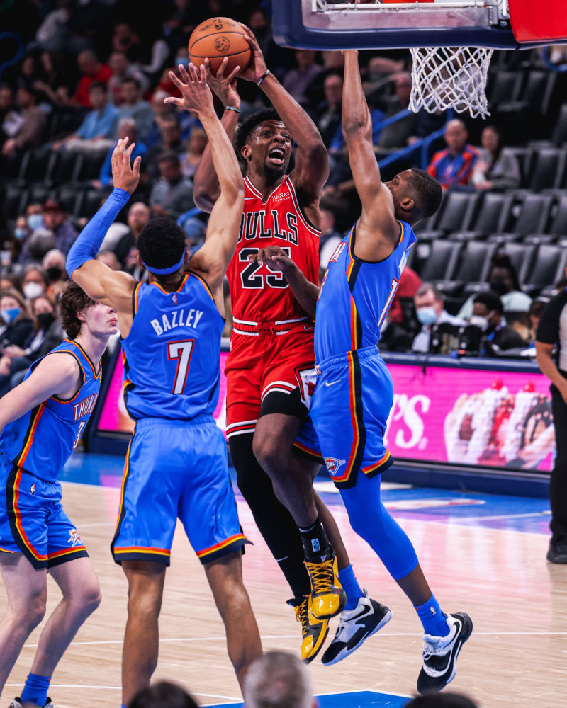 公牛队迎战篮网队，将在主场展开激烈较量