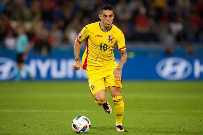 罗马尼亚后卫受伤疑似退出本轮比赛 罗马尼亚后卫受伤疑似退出本轮比赛