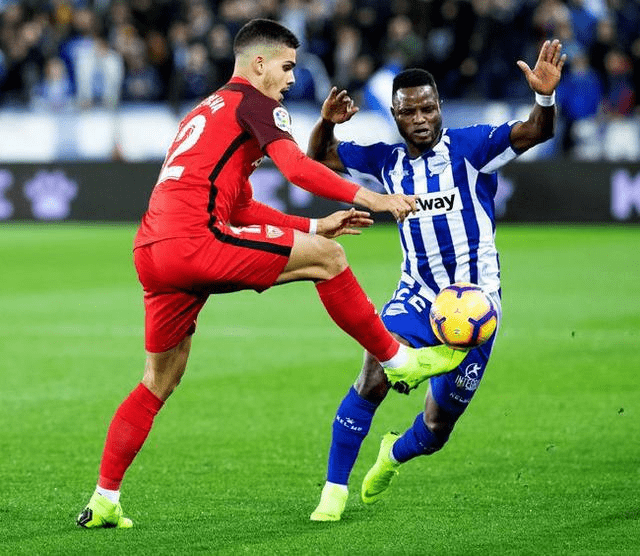 阿拉维斯主场再次失利，困境难解