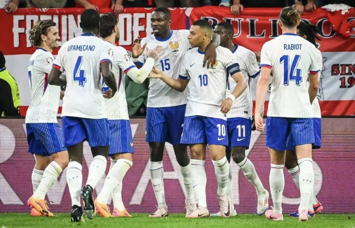 西班牙遗憾告别欧洲杯，止步四强战的简单介绍