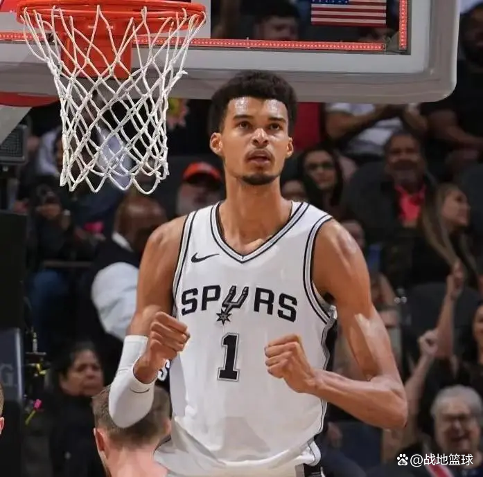 爵士主场战胜马刺，开启连胜