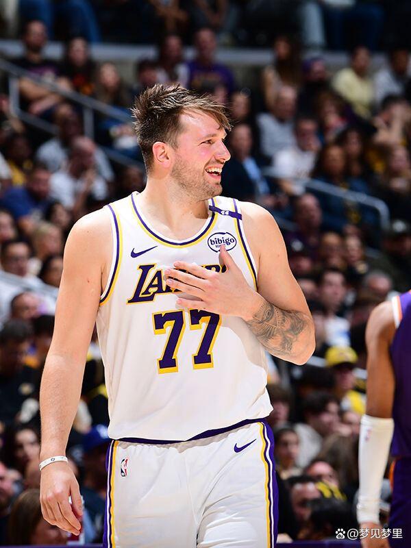 关于湖人队憾负太阳吞四连败的信息