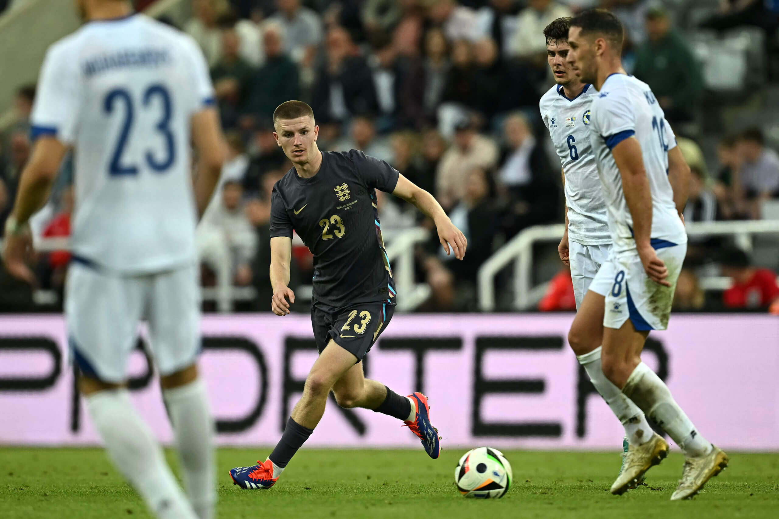 科索沃队奋力争胜,成功进入欧洲杯强的简单介绍 科索沃队奋力争胜,成功进入欧洲杯强的简单介绍