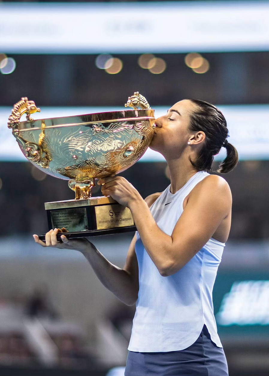 包含冲刺终点夺魁,委内瑞拉选手夺得冠军荣誉的词条 包含冲刺终点夺魁,委内瑞拉选手夺得冠军荣誉的词条