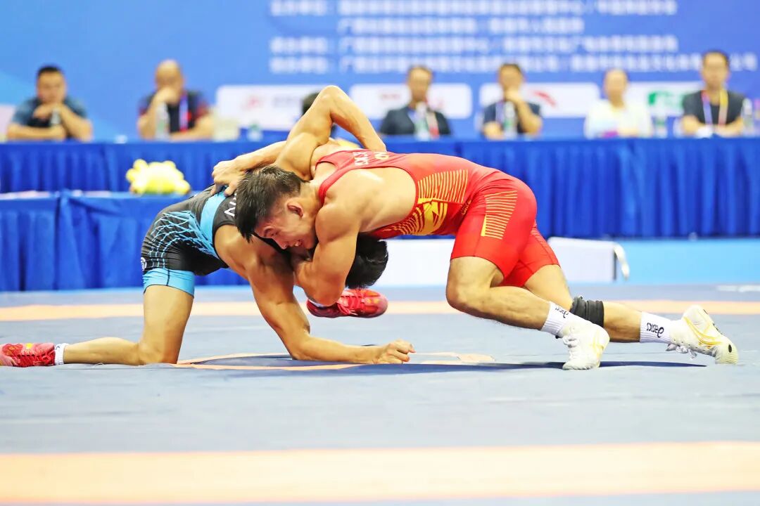 九游体育亚洲官网-包含中国选手夺下摔跤冠军，国内网友热情祝贺的词条