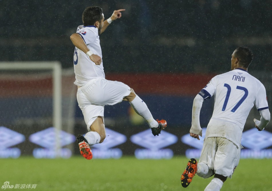 包含立陶宛击败塞尔维亚，晋级欧预赛半决赛的词条